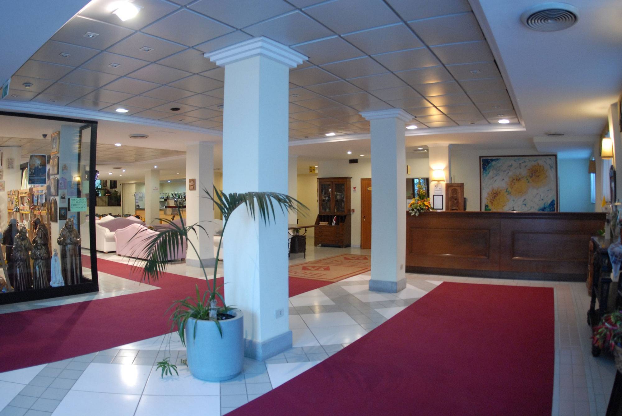 V7 Hotel San Giovanni Rotondo Kültér fotó